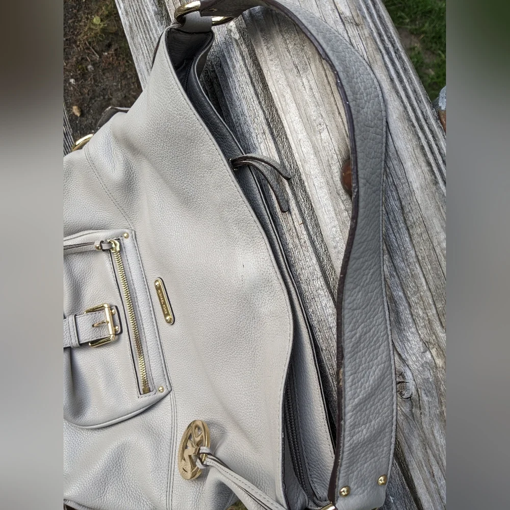 MICHAEL by Michael Kors - Austin MK Hobo Bag | Slate Gray Cement: 15w x 13h x 5d